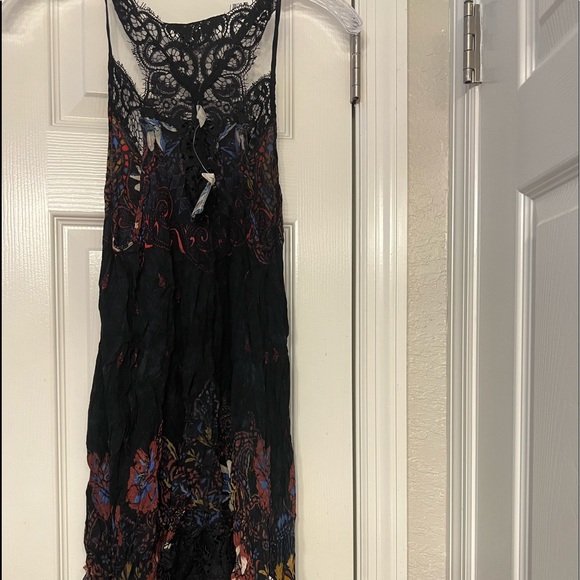Free People brand new adorable dress excellent condition never worn lace detail - Picture 14 of 16